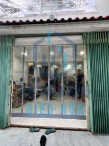 Rèm lá nhựa thả viền nam châm