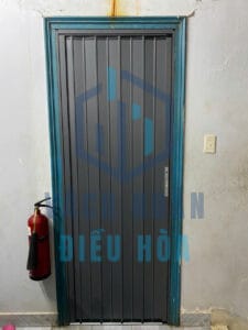 Cửa lá nhôm đặc thiết kế hiện đại, thuận tiện