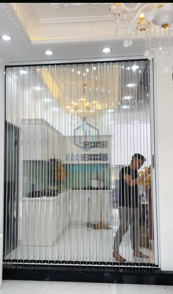 Cửa xếp lá nhựa trong suốt