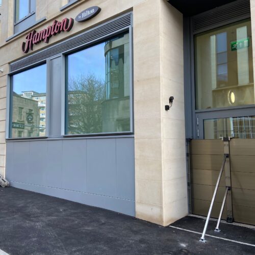 cửa chống ngập nước cho công trình và mặt tiền cửa hàng