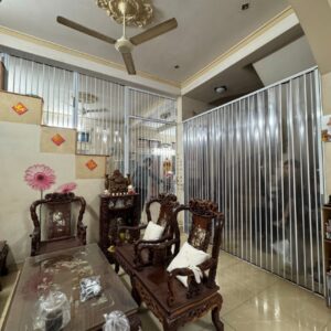 Cua nhua la trong 1