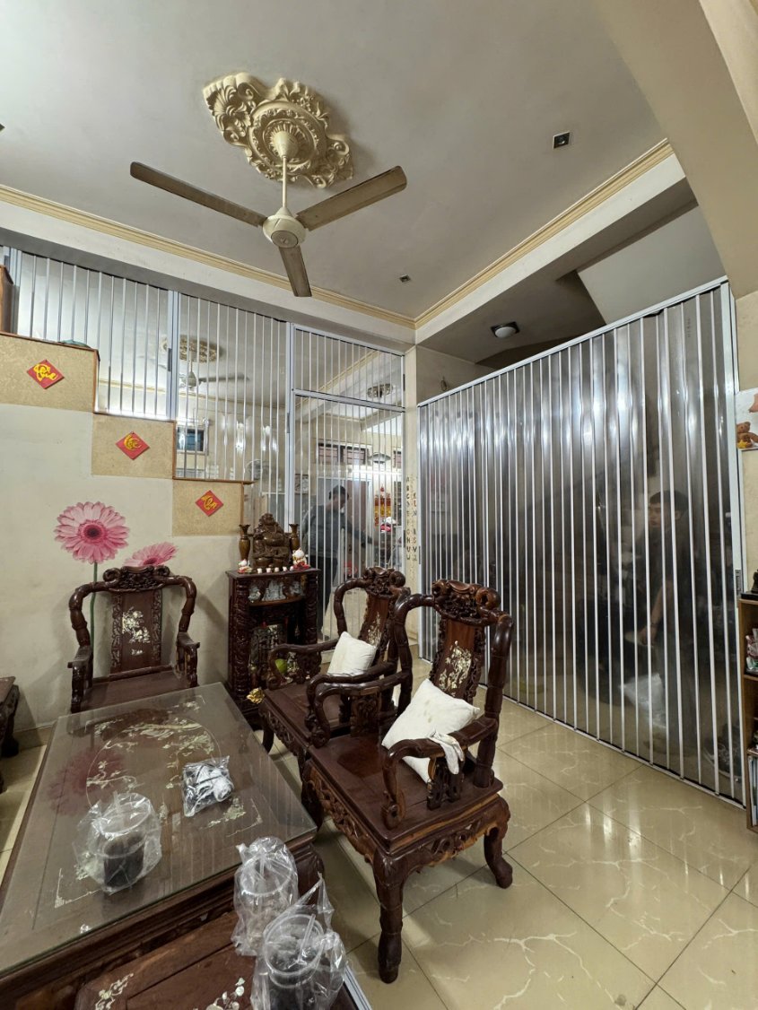 Cửa nhựa trong suốt Polycarbonat - Ảnh 5